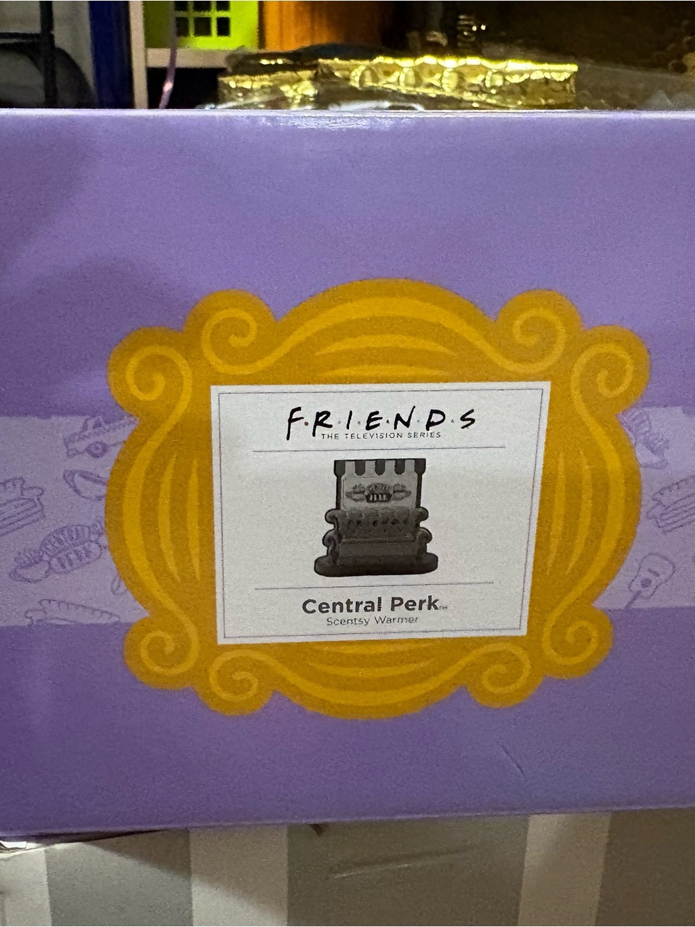 FRIENDS Central Perk Scentsy Warmer Box - Purple & Yellow Frame